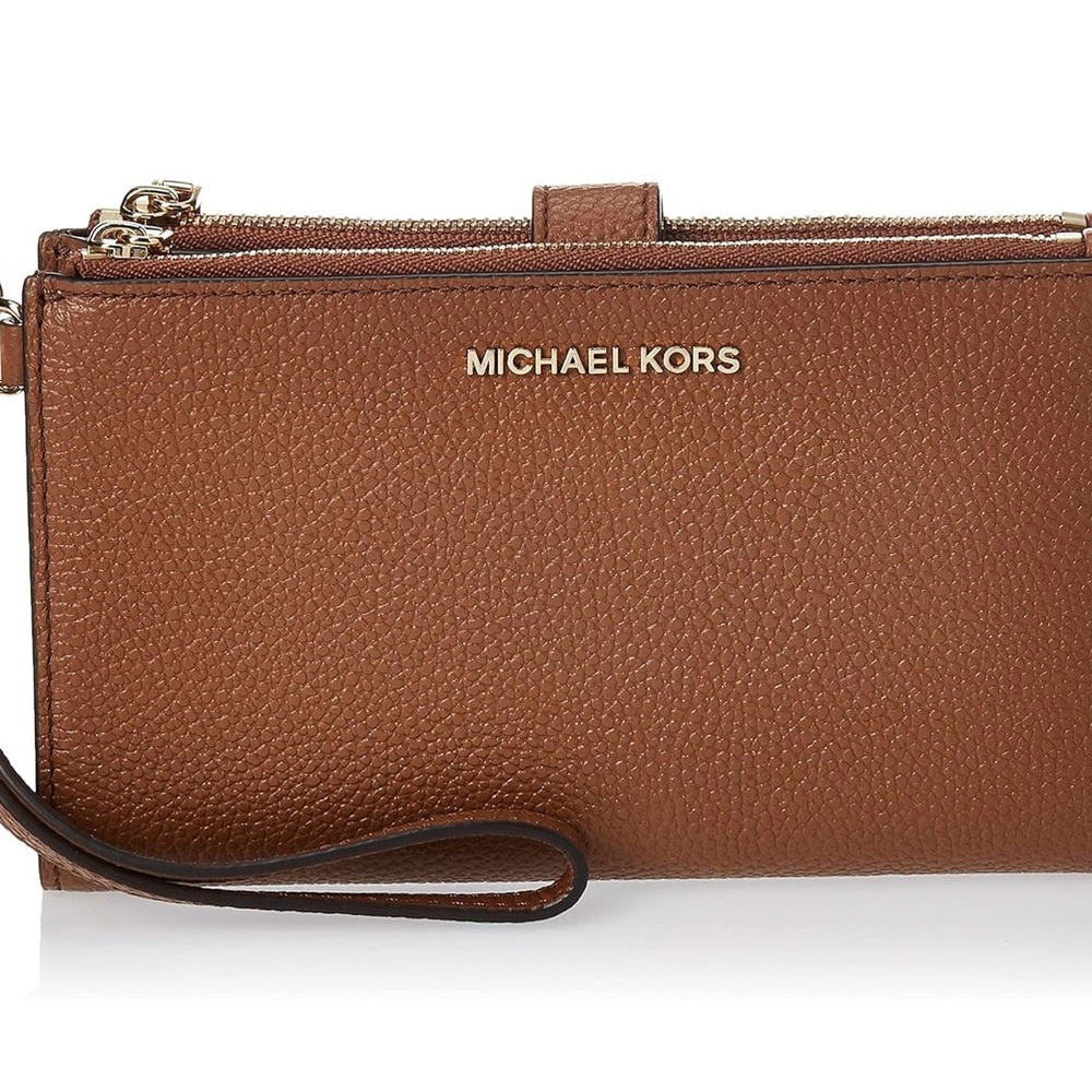 Michael Kors wristlet